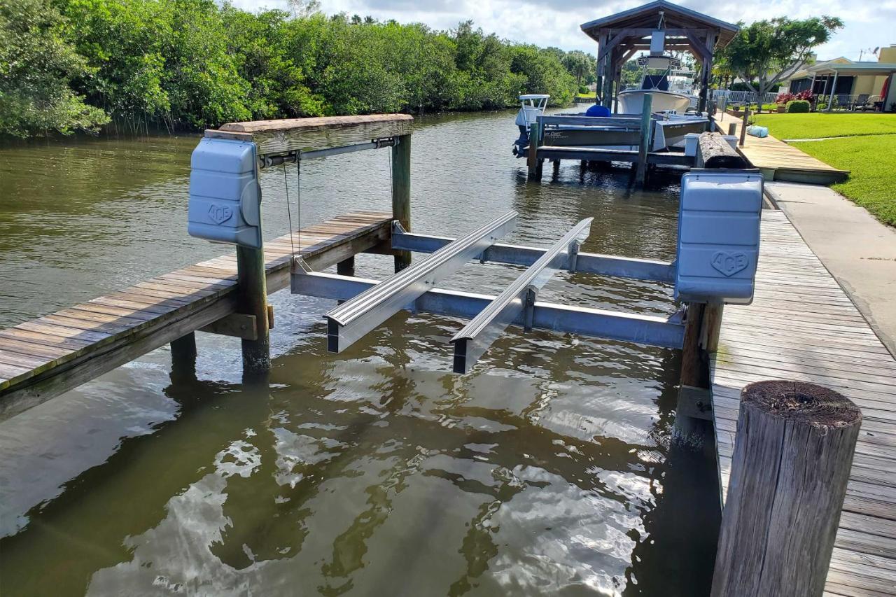 Merritt Island Home With Boat Dock On Canal Front! المظهر الخارجي الصورة